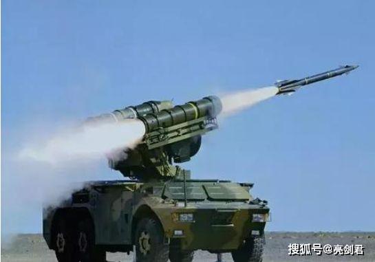 原创 坦克为何不安装防空导弹，一炮就能击落敌机，用不着费事！