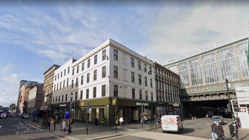 Teenager serious after 'despicable' gang attack in Glasgow