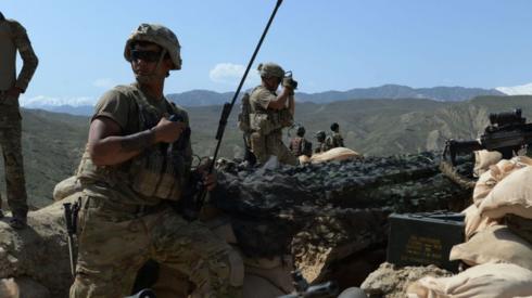 Afghan conflict: Trump hails deal with Taliban to end 18-year war