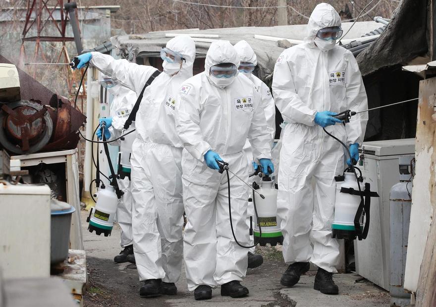 China urges overseas Chinese to stay away as imported virus cases rise