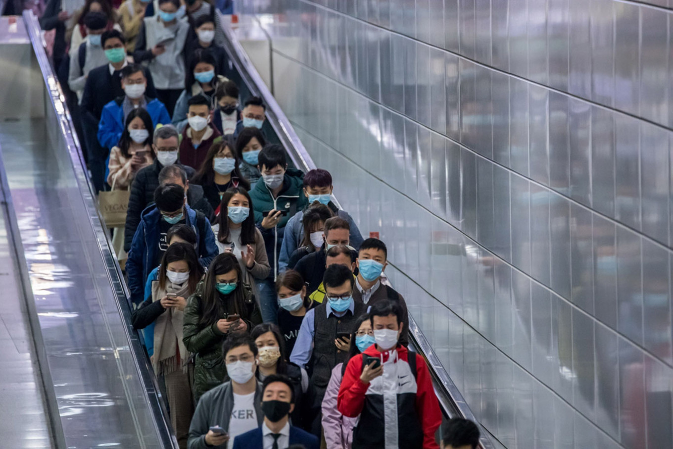 'Unprecedented' mental health issues seen in Hong Kong amid virus fears