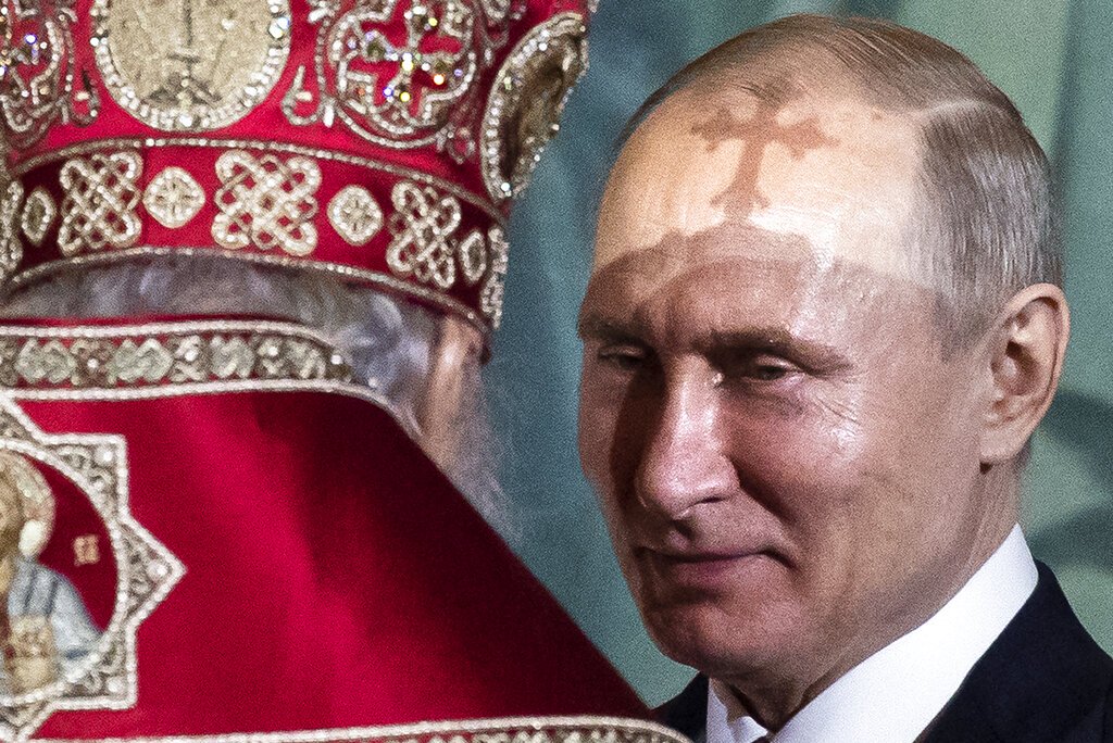 Putin proposes constitutional ban on gay marriage