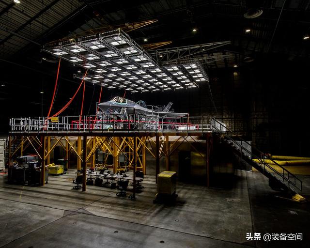 “烧烤”F-35，“冰冻”F-22，看看战机世界气候测试实验室的老大
