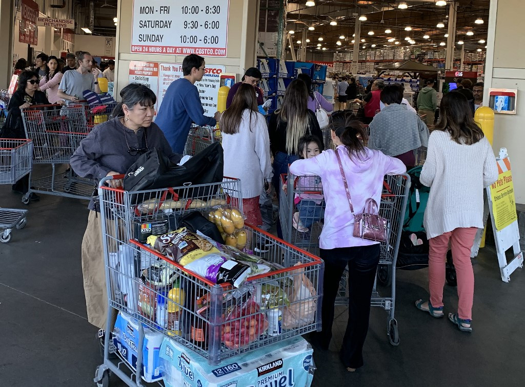 Panic buying prompts toilet roll rationing Down Under