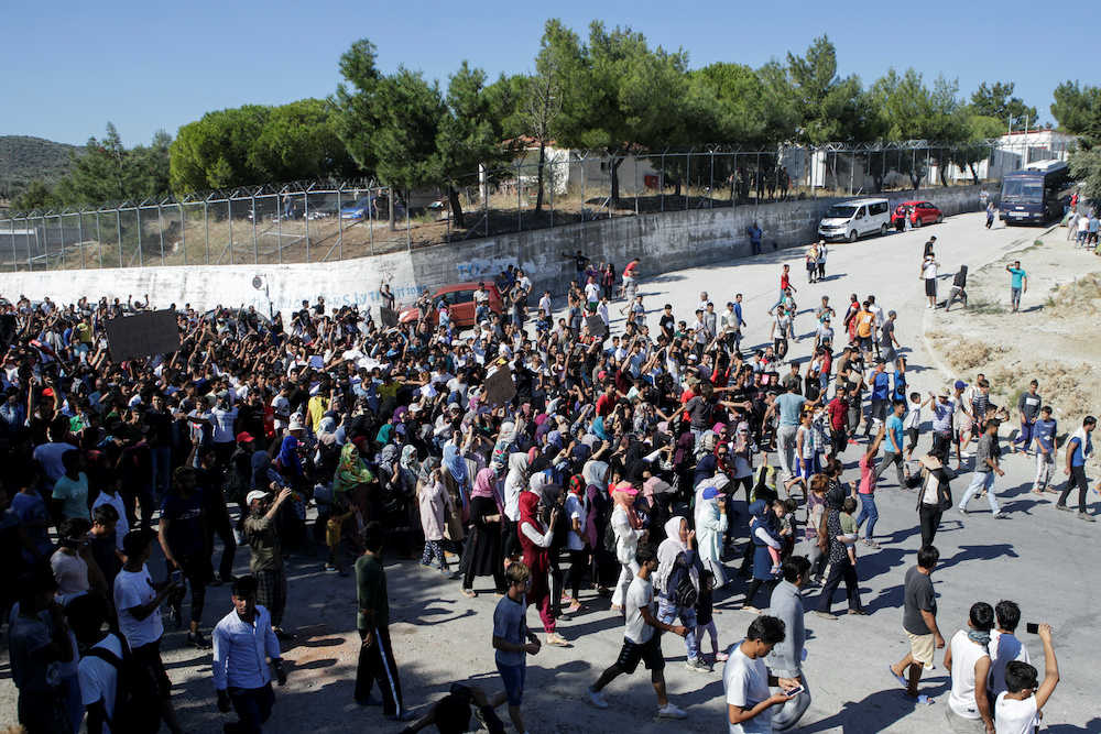 Turkey says Greek forces kill migrant, Athens decries 'fake news'