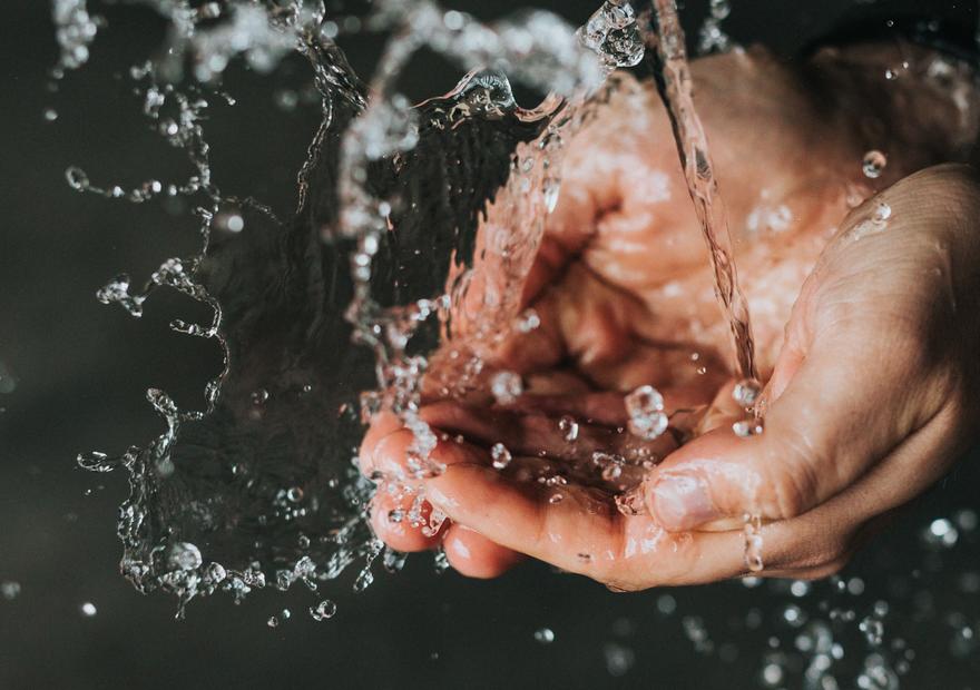 Hands down, men worse at bathroom hygiene that prevents coronavirus