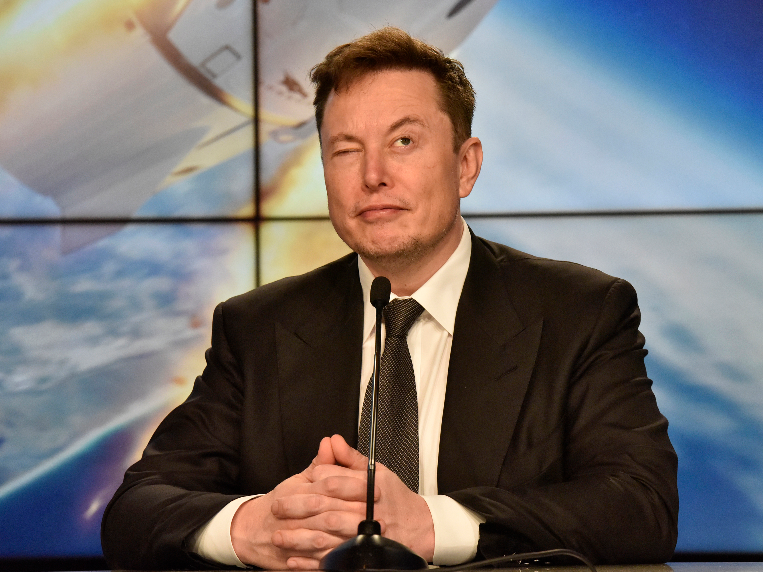 Elon Musk is showering Bernie Sanders with memes since his own favorite Democratic candidate Andrew Yang dropped out of the race