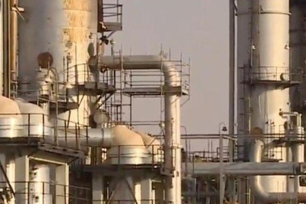 Oil crashes after Saudi Arabia launches price war