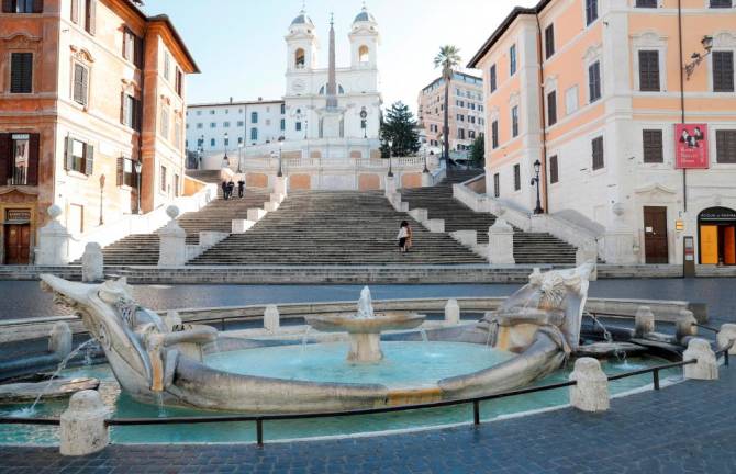 Streets deserted as Italy imposes unprecedented coronavirus lockdown