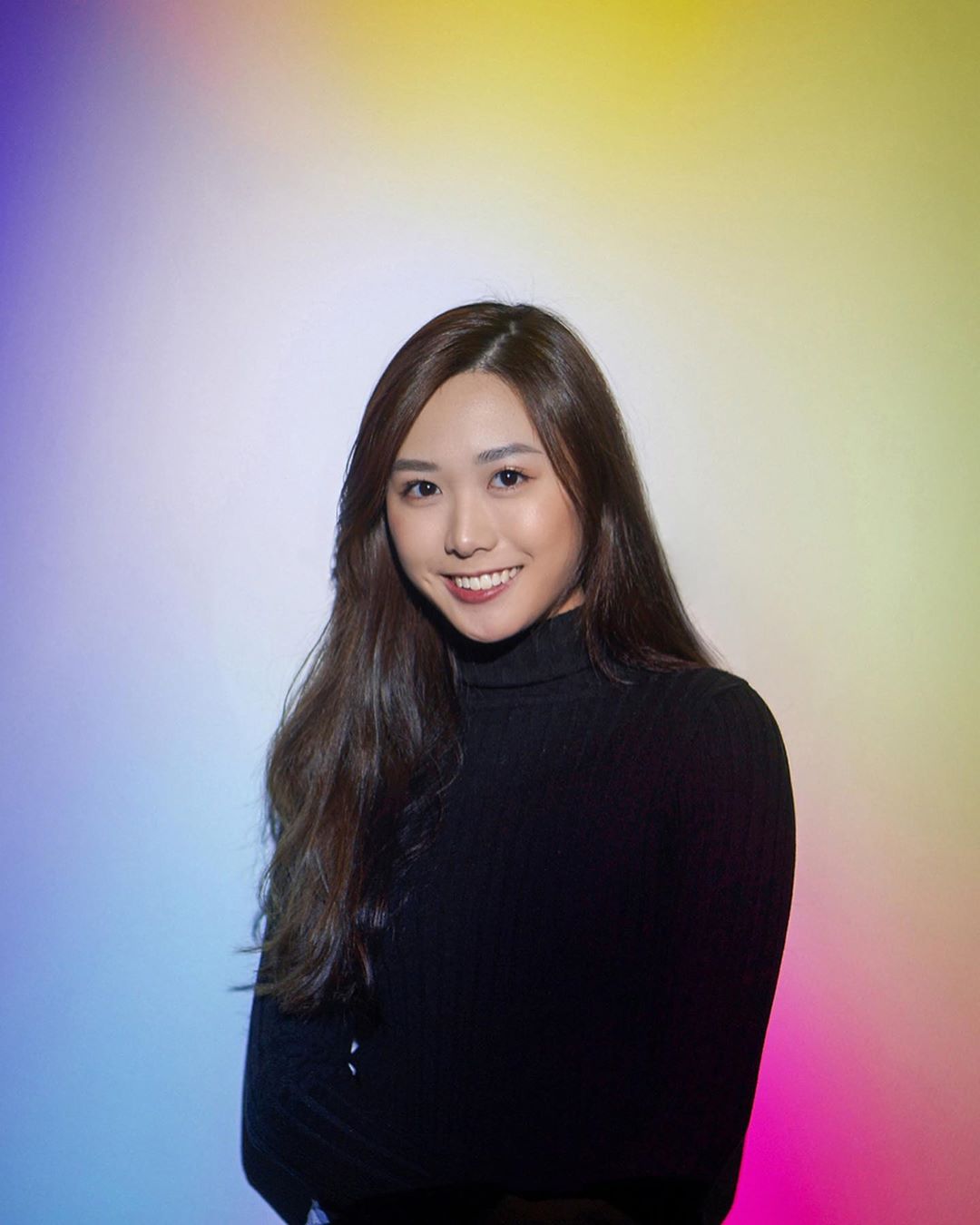54-Year-Old '90s Sex Bomb Rachel Lee’s 22-Year-Old Daughter Is As Gorgeous As She Is