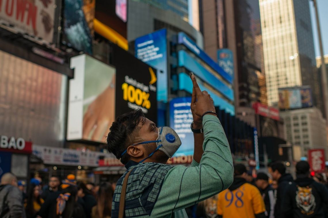 Coronavirus: Broadway shuts as virus-hit New York bans large gatherings