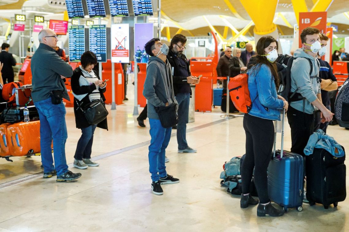 Coronavirus: Spain announces package to tackle 'tsunami' impact