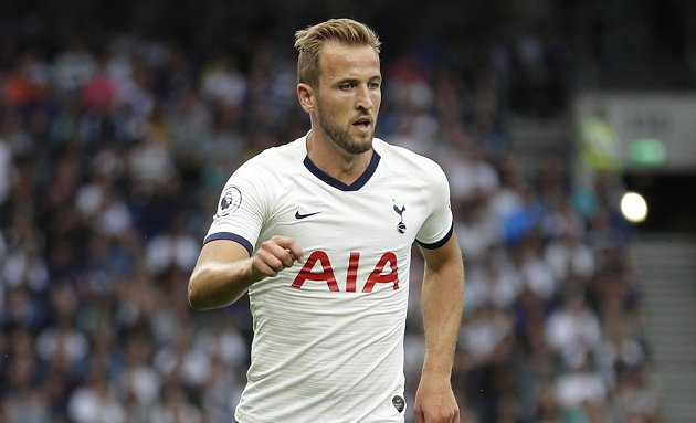 STUNNER! Levy willing to SELL Spurs star Kane to Man Utd