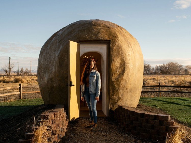 Creative Sustainable Hotels Airbnb To Give Away Us 1 Million For Unique Home Ideas Like The Big Idaho Potato Nestia