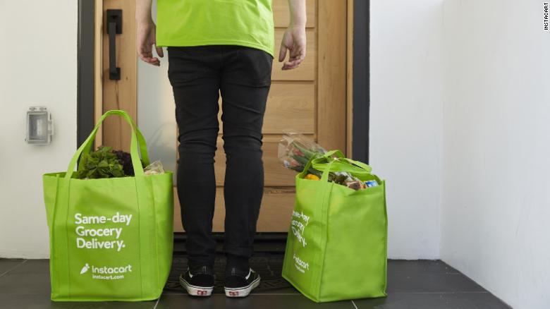 People are luring Instacart shoppers with big tips -- and then changing them to zero