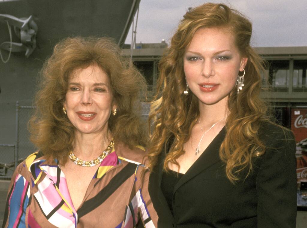 Laura Prepon Says Mother "Taught Me Bulimia"