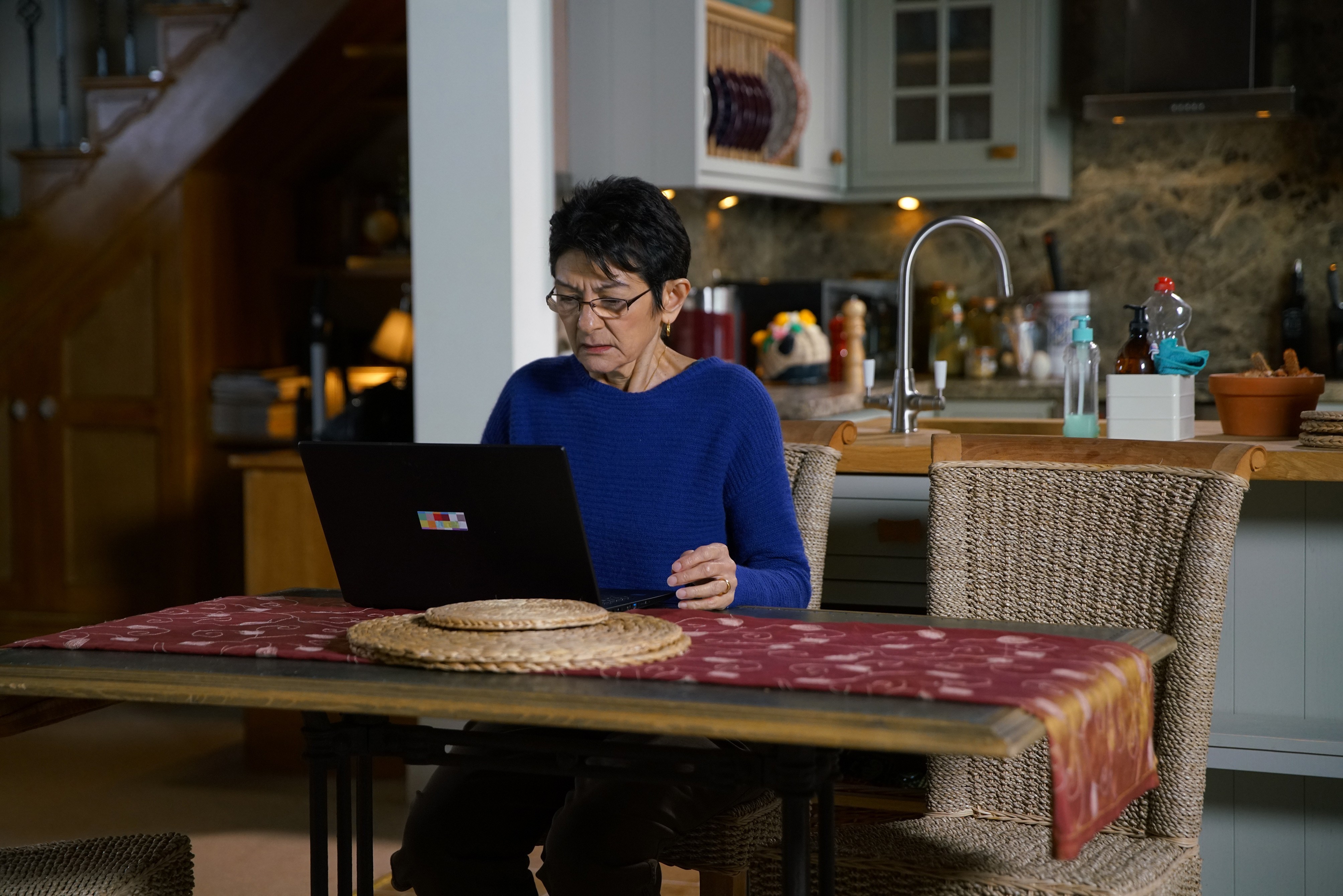Coronation Street spoilers: Yasmeen Nazir discovers Geoff Metcalfe’s huge lie as he threatens Alya?