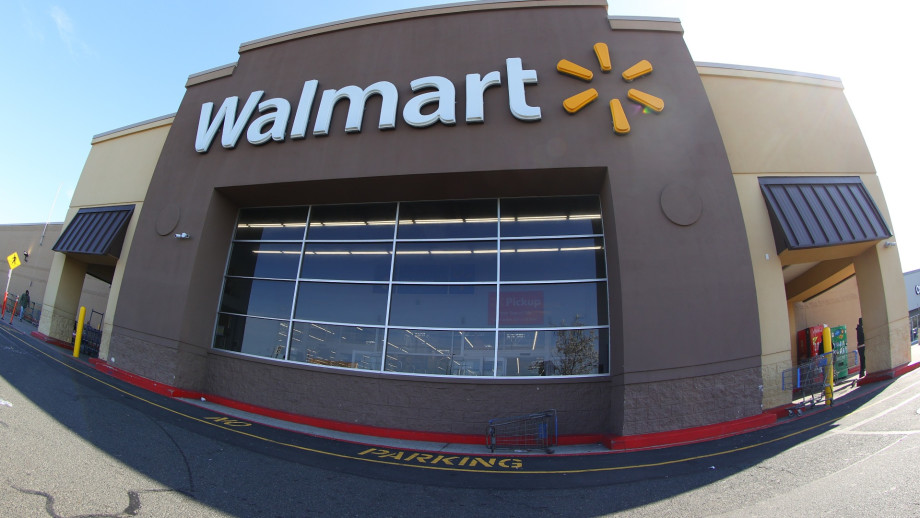 Coronavirus Mocker Charged With Making Terrorist Threat After Defiant Licking Spree at Walmart
