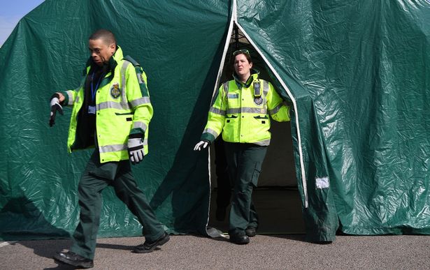 Inside new coronavirus makeshift hospital 'NHS Nightingale' built by defence force