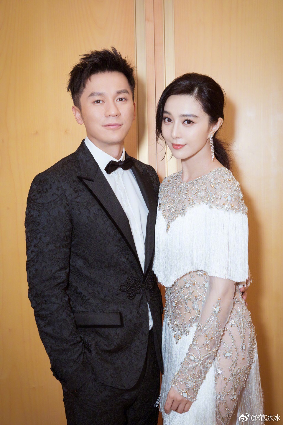 Rumours Claim Fan Bingbing & Li Chen Have Reconciled ’Cos Of This S$123K Drone Light Show