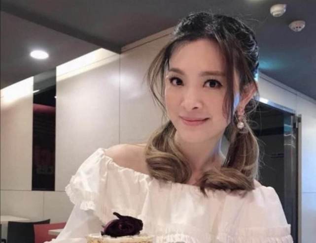 原创 刘真就诊医院回应拒绝收治原因：她选的手术方式对40多岁人是禁忌