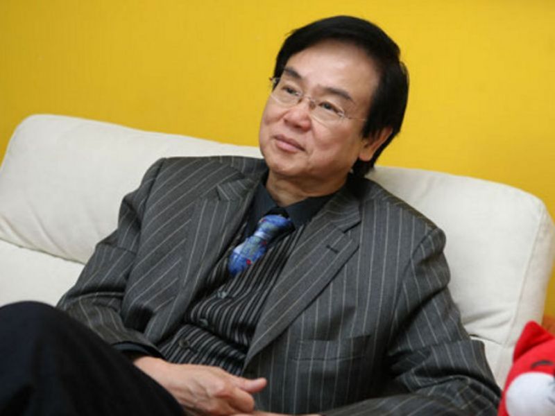 Raymond Wong wants HK government to close down cinemas