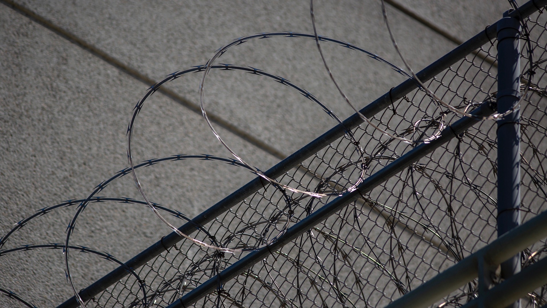 California to Release Thousands of Prison Inmates Over COVID-19 Concerns