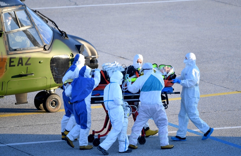 全球确诊人数逾90万‧英法西单日死亡病例创新高