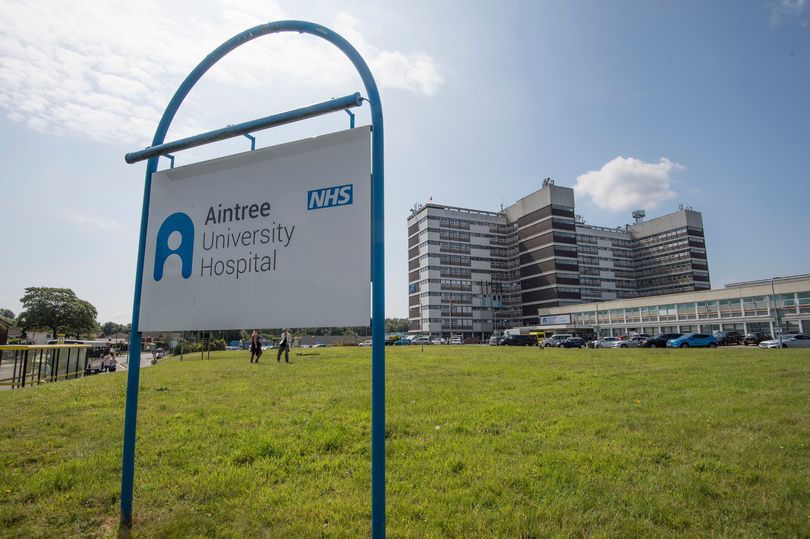 'Long-serving' nurse latest frontline worker to die after coronavirus diagnosis
