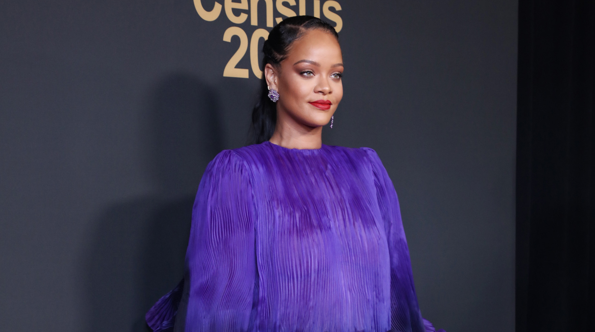 Rihanna Passes JAY-Z and Beatles on Top 40 Hot 100 Hits List With PARTYNEXTDOOR Feature