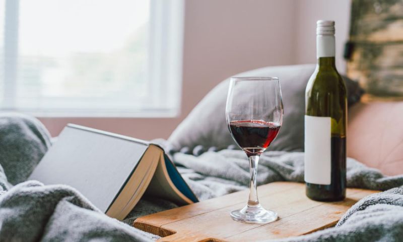 Drinking in coronavirus isolation: experts warn Australians to monitor their intake