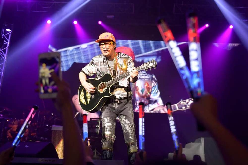 HK veteran singer Sam Hui to treat fans to a free online fundraiser concert this Sunday