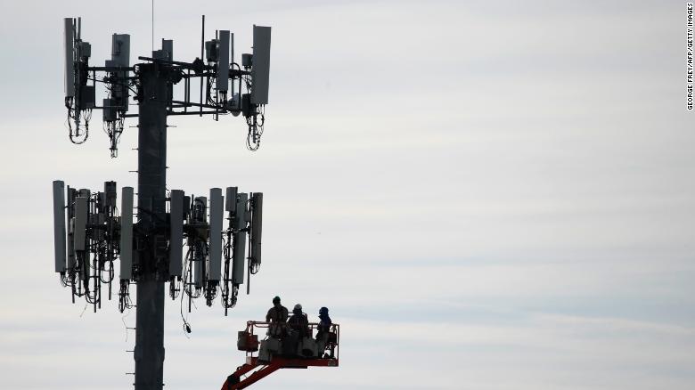 Verizon stops in-home internet repairs and installations except for emergencies