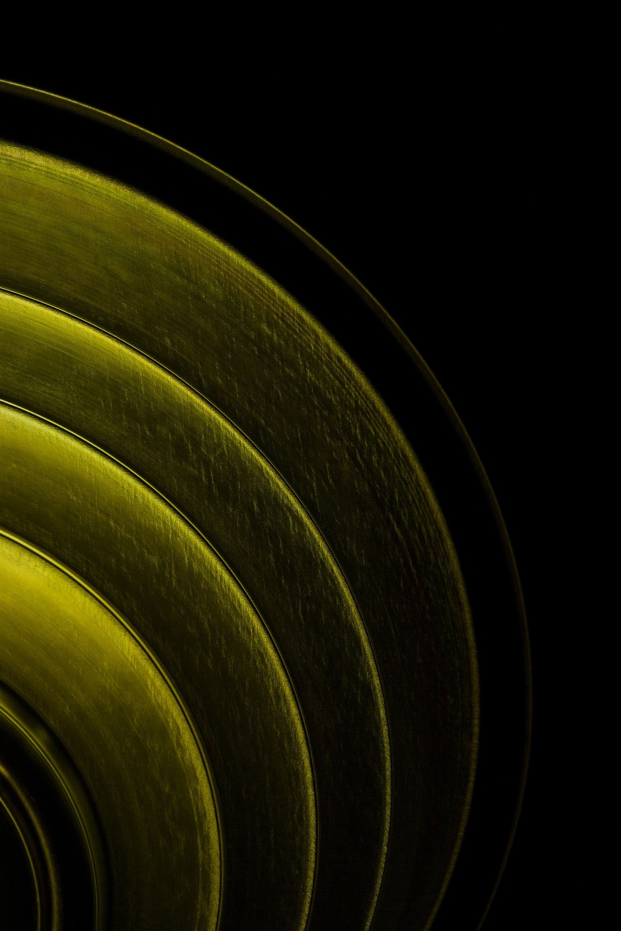 Could megatesla magnetic fields be realized on Earth?