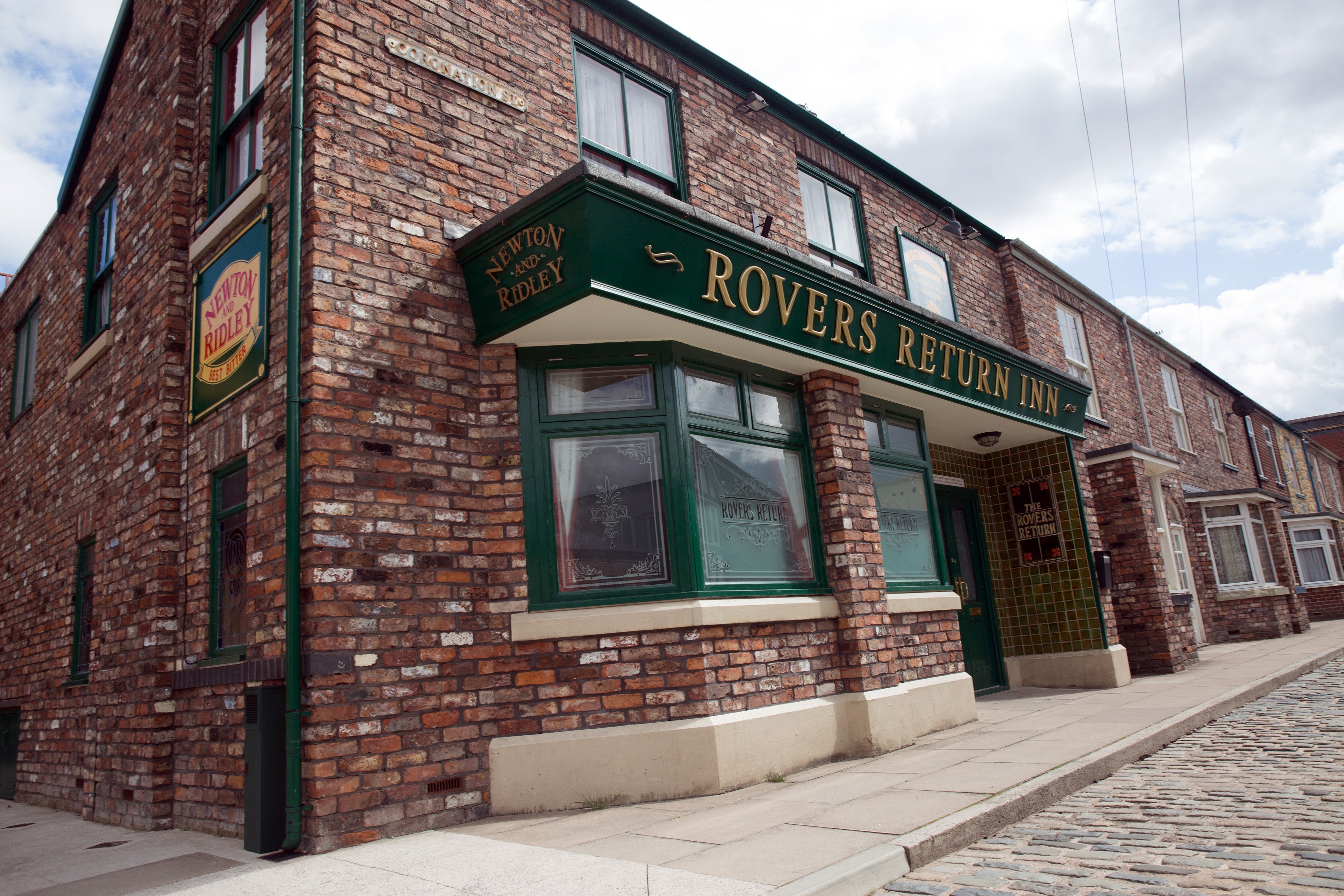Jason Manford to be locked in the Rovers in Coronation Street 60th anniversary event