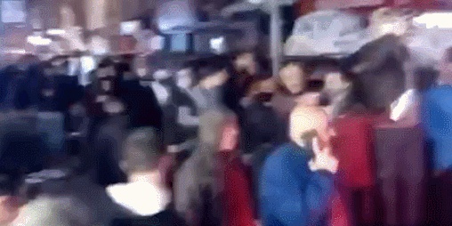 土耳其突然宣布宵禁 民众没带口罩就上街抢货