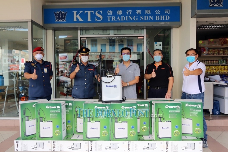 Kts Trading Donates 15 Knapsack Sprayers To Sibu Bomba Nestia