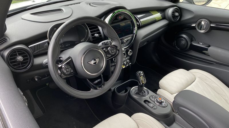 The electric Mini SE crushes its EPA range estimate in our real-world test