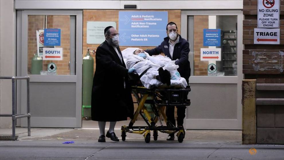 US coronavirus death toll approaches 30,000