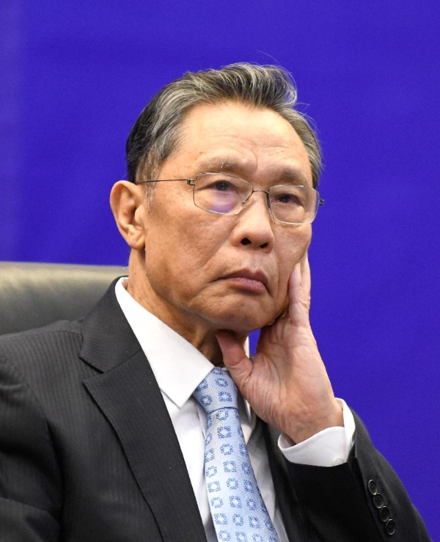 中国45项临床试验撤销‧钟南山：因为疫情被遏制了