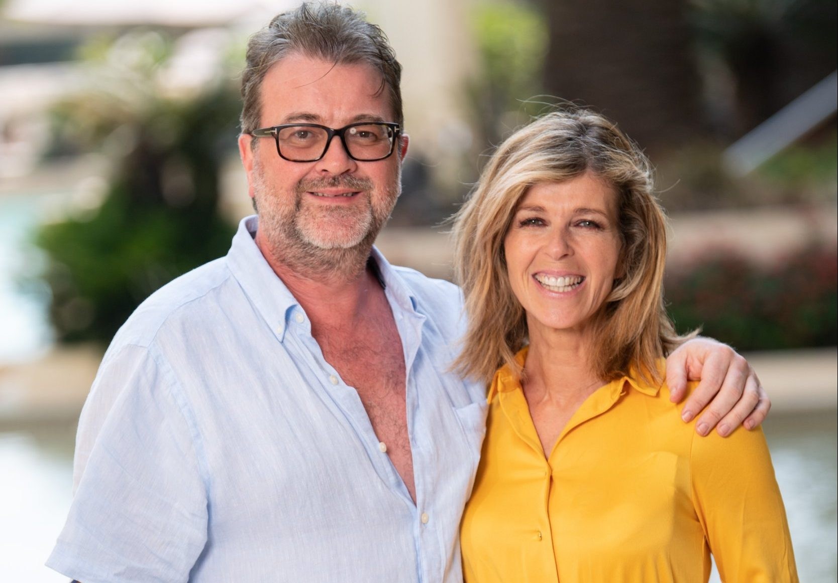 Kate Garraway shares message as fan lights candle for husband Derek amid coronavirus battle