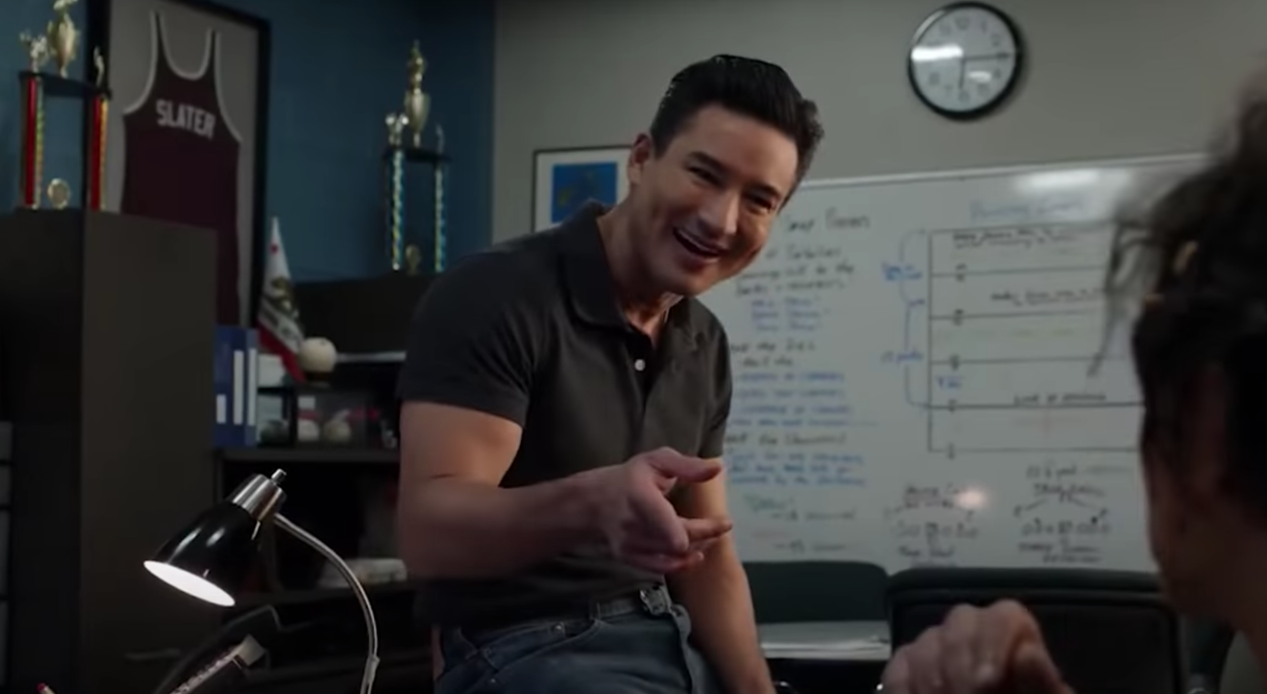 Mario Lopez and Elizabeth Berkley Star in 'Saved by the Bell' Sequel Series Teaser Trailer