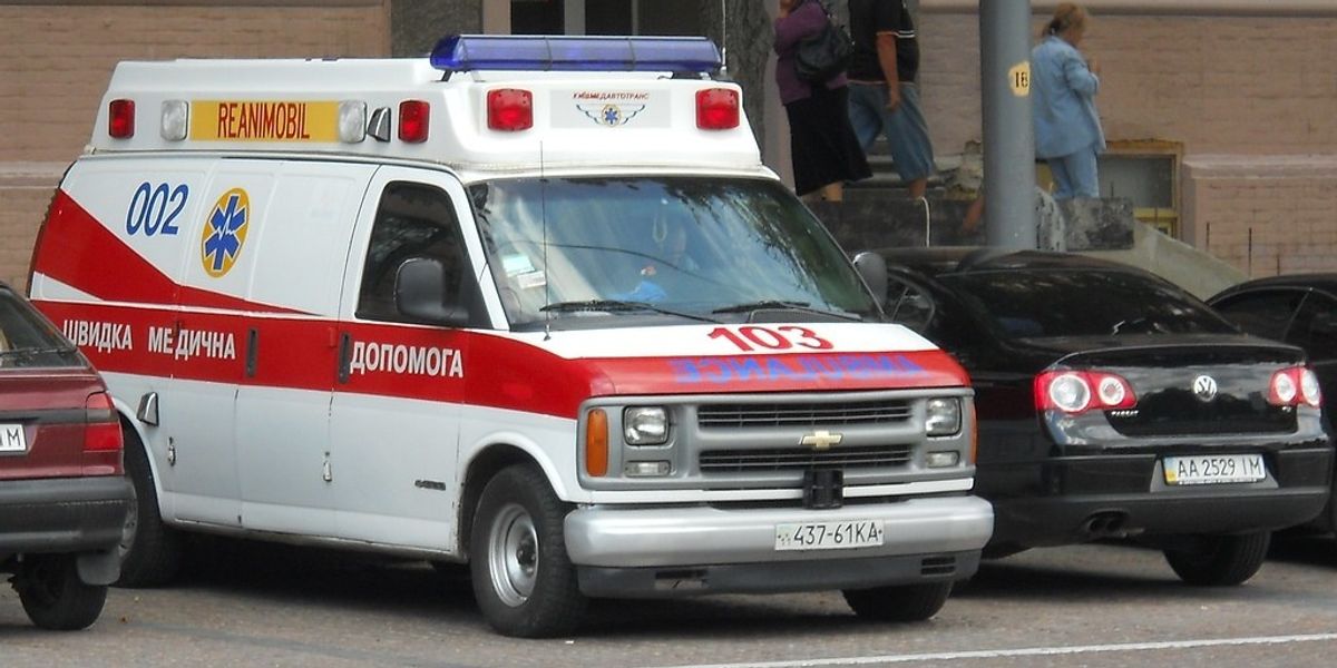 Emergency Dispatchers Share The Scariest Calls They Have Ever Received