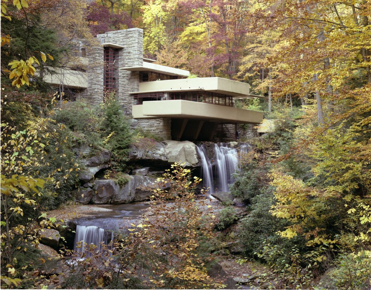 Take a virtual tour of Guggenheim Museum designer Frank Lloyd Wright's works