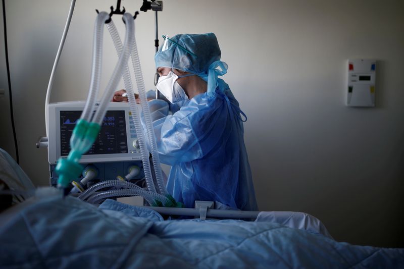 Coronavirus preys on inequalities in working class Paris suburb