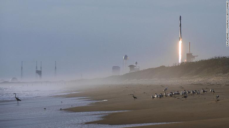 SpaceX moves ahead with Starlink satellite launch amid pandemic