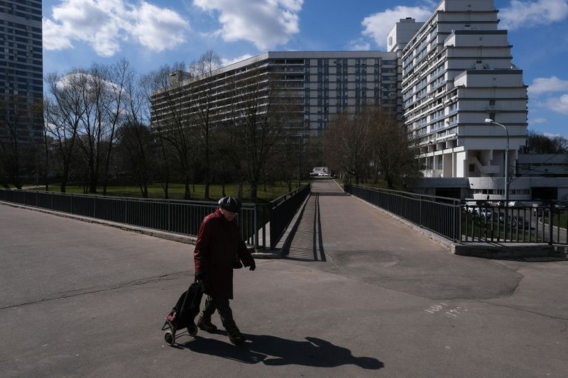 Coronavirus lockdown pushes refugees in Russia to the brink