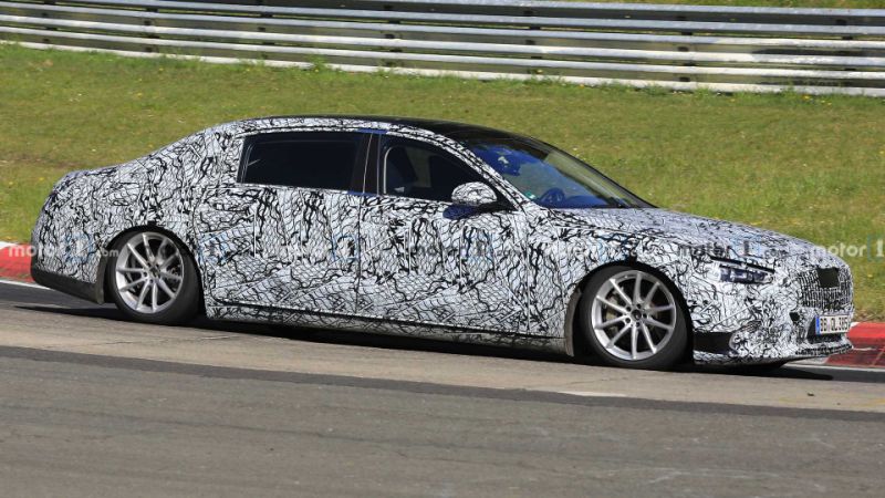Mercedes-Maybach S-Class spied looking glued to the Nürburgring tarmac