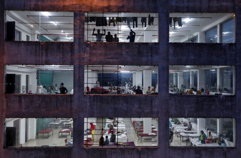 Indians try to flee unsanitary, overcrowded coronavirus quarantine centres