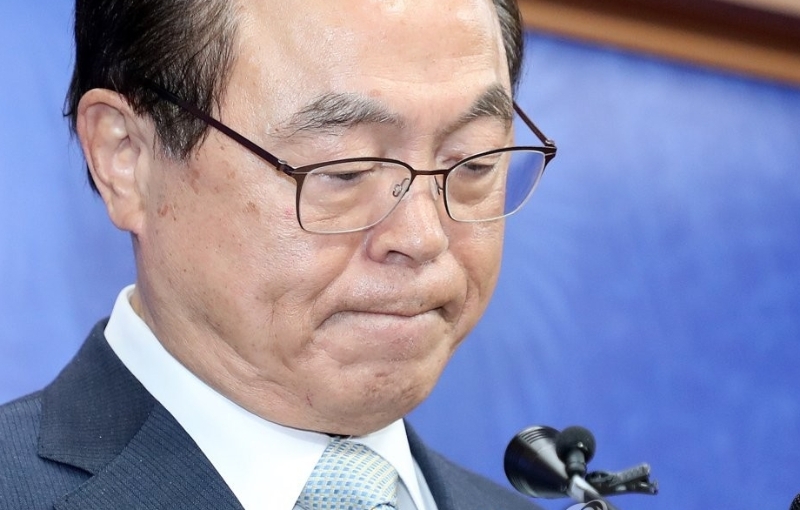 承认性骚扰女公务员‧韩釜山市长辞职